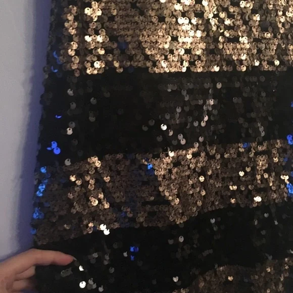 Gorgeous bcbg sequin dress - Picture 5 of 8